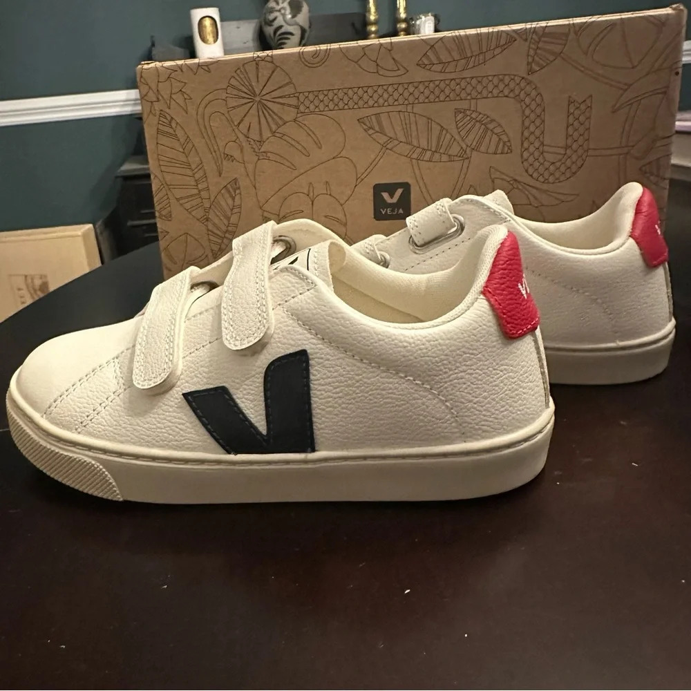 NIB Veja Esplar Kids Shoes White Nautico Size Youth 2